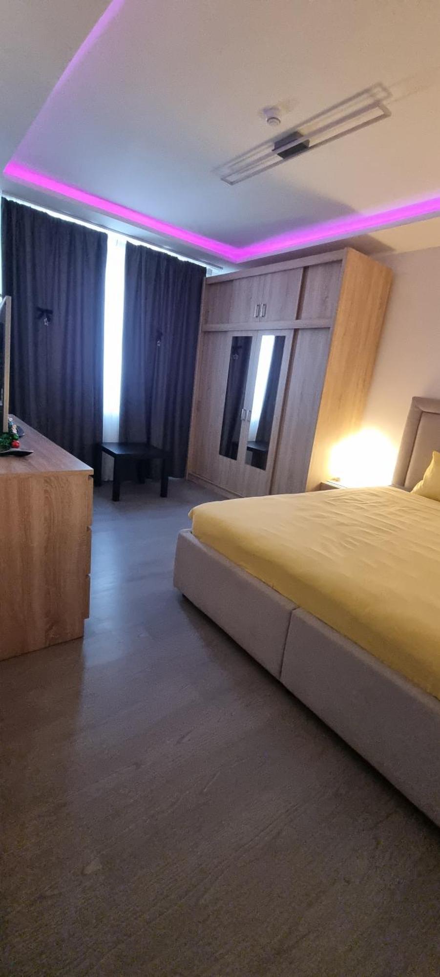 1 Apartament Plopeni